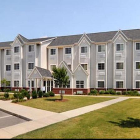 Microtel Inn & Suites Хантсвилл Экстерьер фото