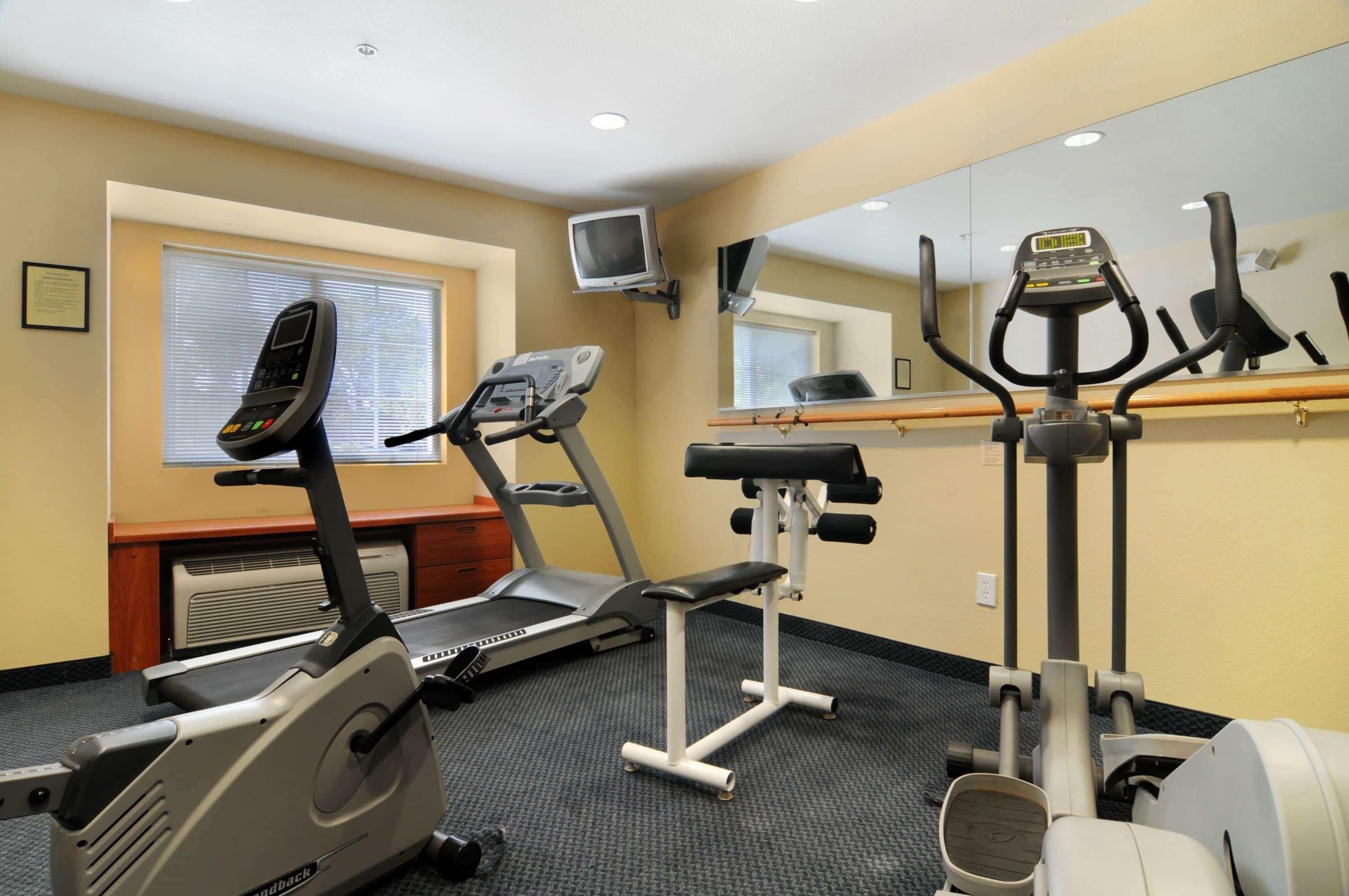 Microtel Inn & Suites Хантсвилл Экстерьер фото